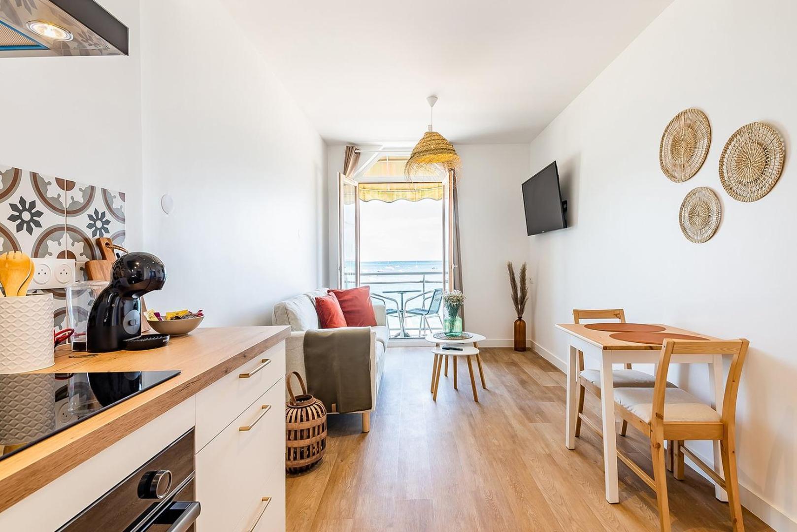 Les Pieds Dans L'Eau - Appartment 1 - Vue Mer Cancale Bagian luar foto