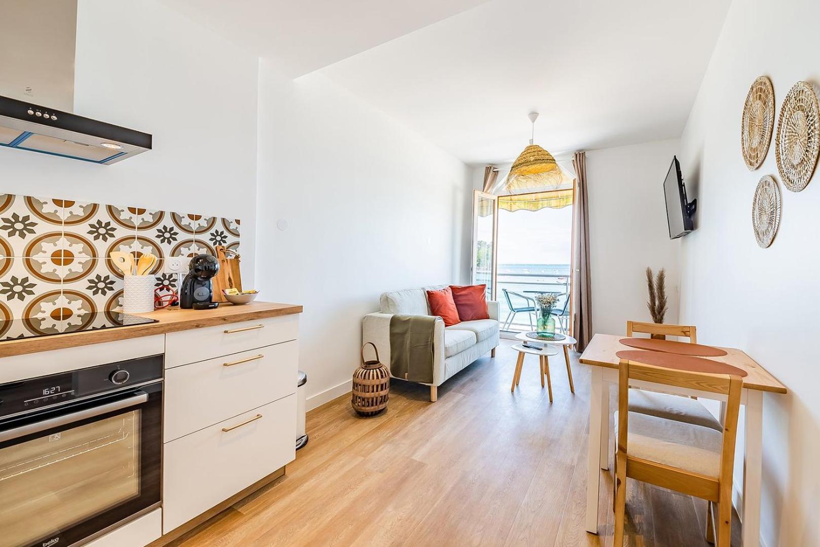 Les Pieds Dans L'Eau - Appartment 1 - Vue Mer Cancale Bagian luar foto