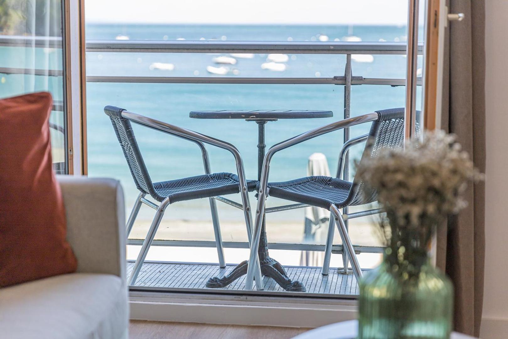 Les Pieds Dans L'Eau - Appartment 1 - Vue Mer Cancale Bagian luar foto