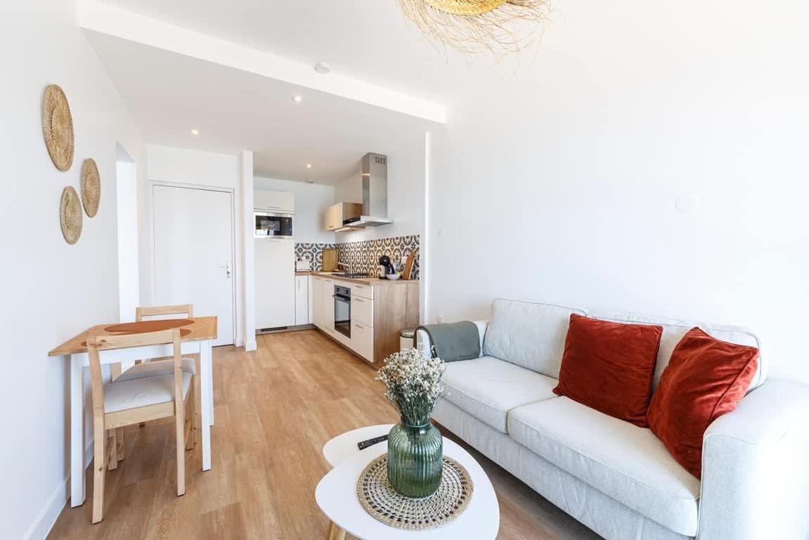 Les Pieds Dans L'Eau - Appartment 1 - Vue Mer Cancale Bagian luar foto