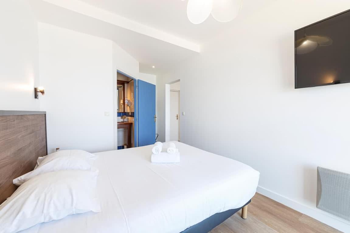 Les Pieds Dans L'Eau - Appartment 1 - Vue Mer Cancale Bagian luar foto