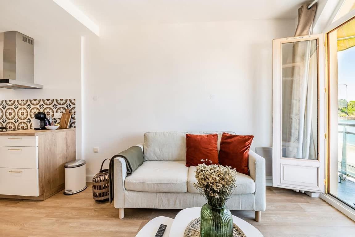 Les Pieds Dans L'Eau - Appartment 1 - Vue Mer Cancale Bagian luar foto