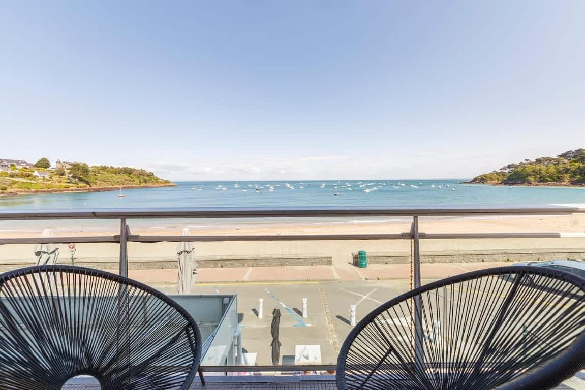 Les Pieds Dans L'Eau - Appartment 1 - Vue Mer Cancale Bagian luar foto